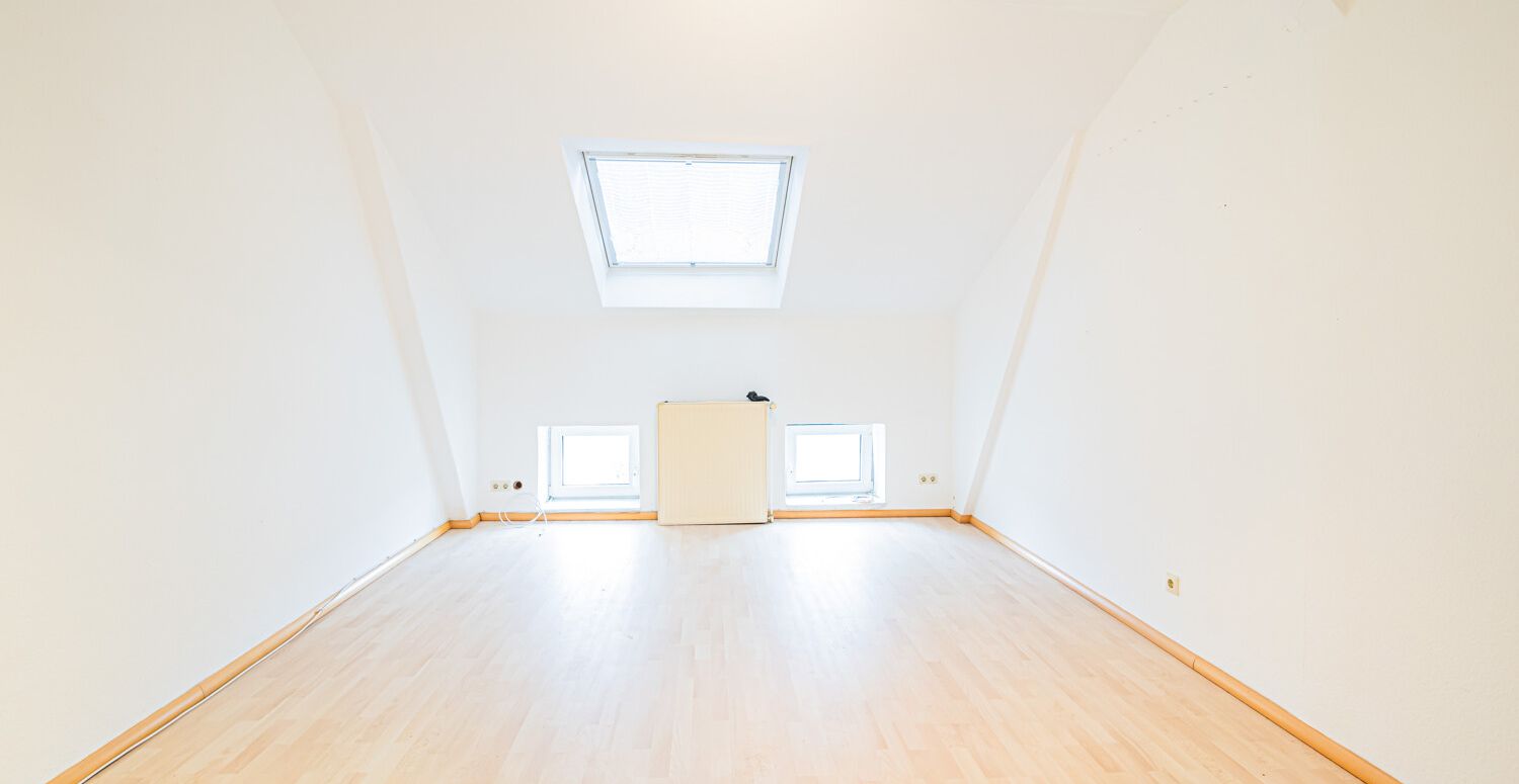 Zimmer Whg. DG DS 32