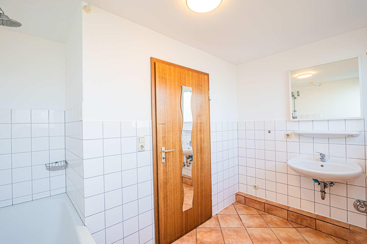 Badezimmer Ansicht I