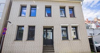 von_poll_real_estate_property_23389012-4_image_0