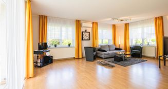 von_poll_real_estate_property_25389008_image_8