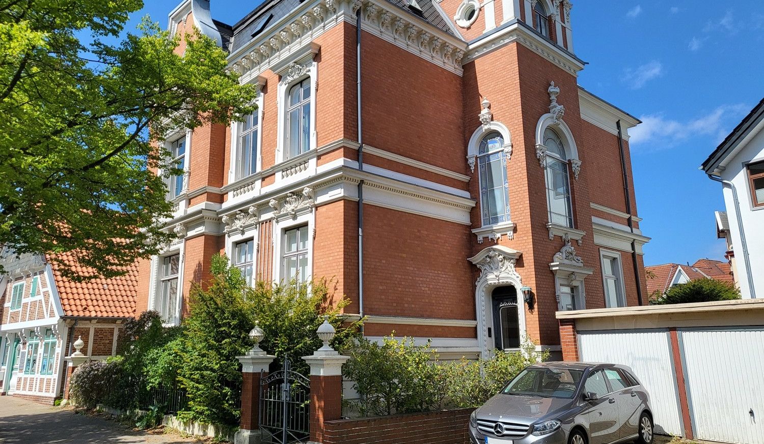 Gebäude Ansicht I