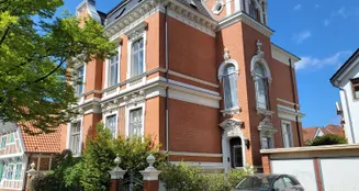 von_poll_real_estate_property_24389009-1_image_0