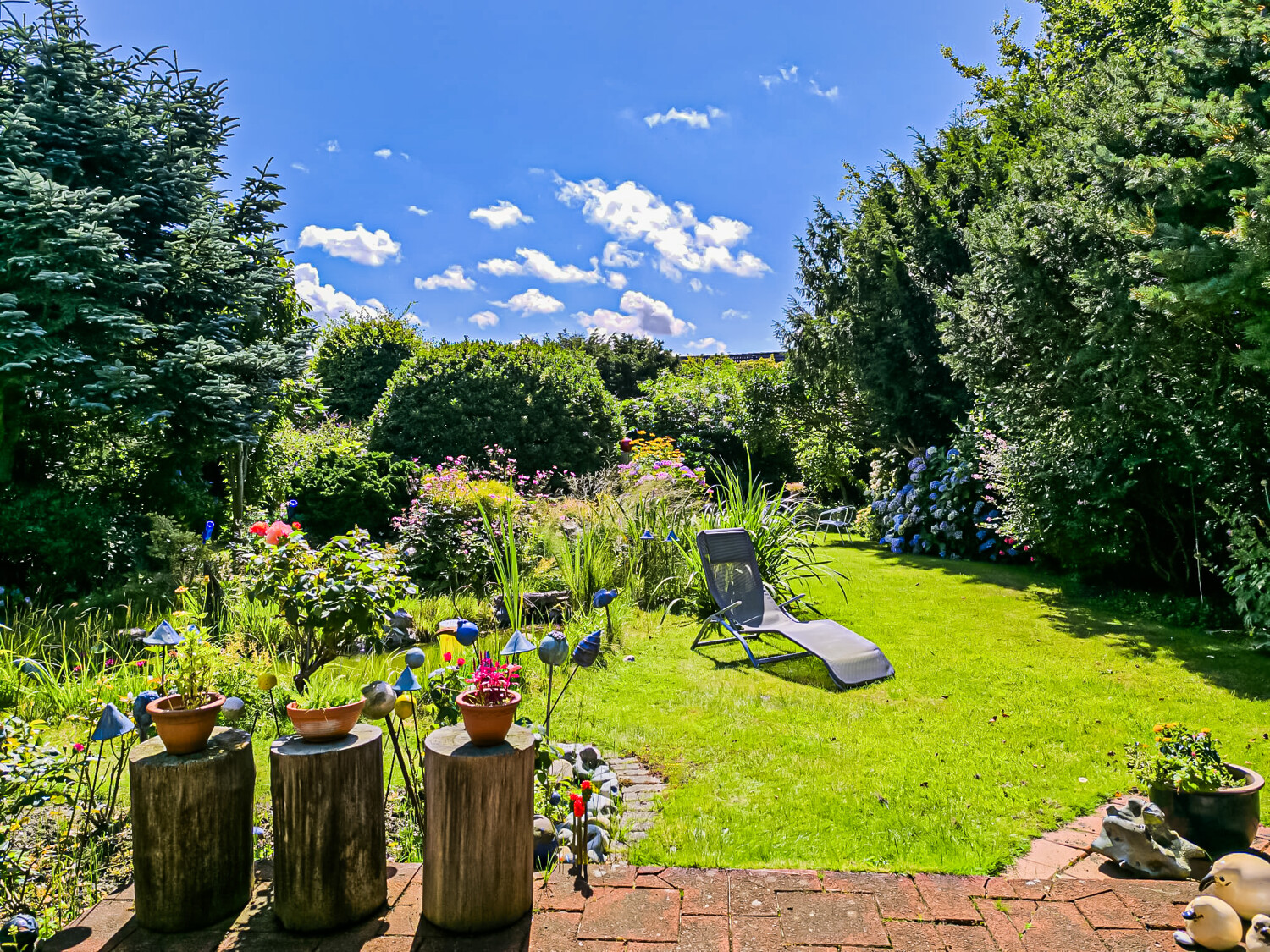 Grundstück Ansicht II / Blick von der Terrasse