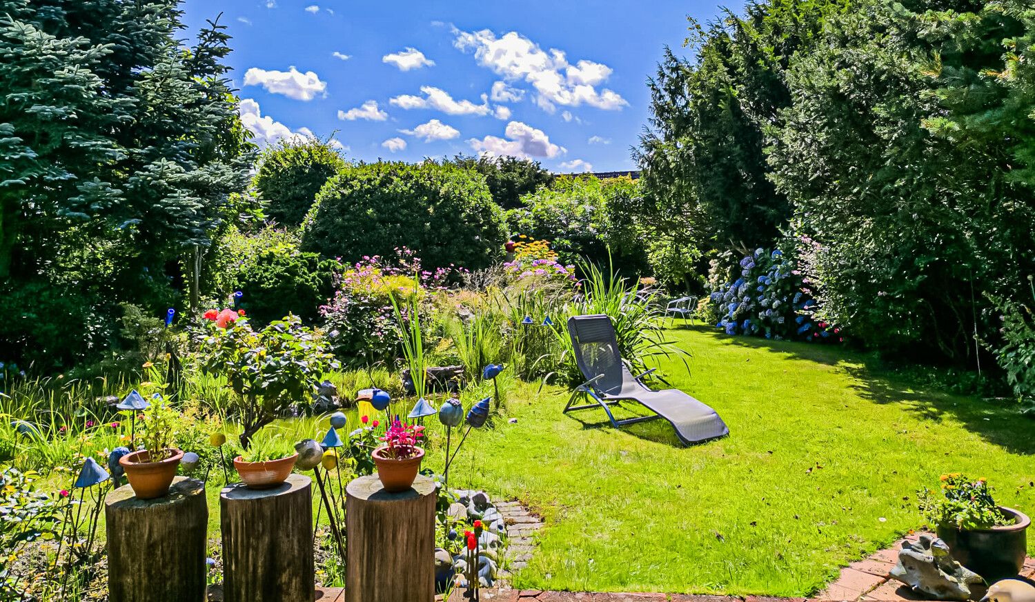 Grundstück Ansicht II / Blick von der Terrasse