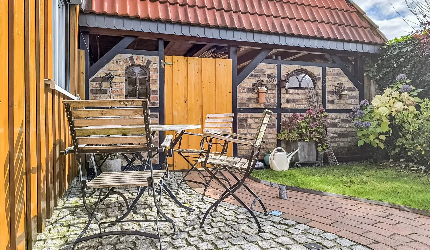 Schön angelegtes Grundstück III