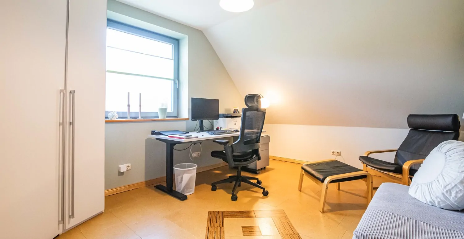 Arbeits-/Kinderzimmer