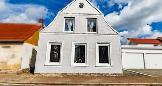 von_poll_real_estate_property_25389015_image_1