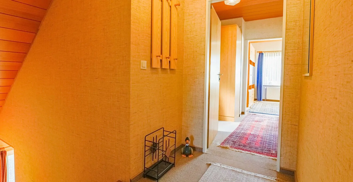 Flur / Treppenhaus DG