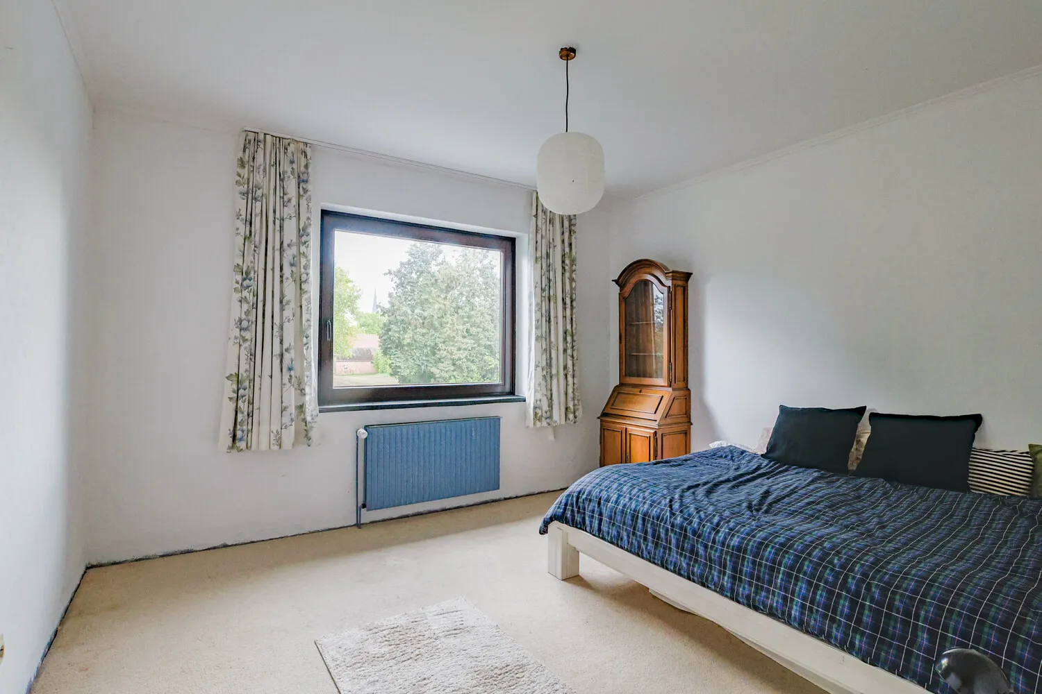 Schlafzimmer DG