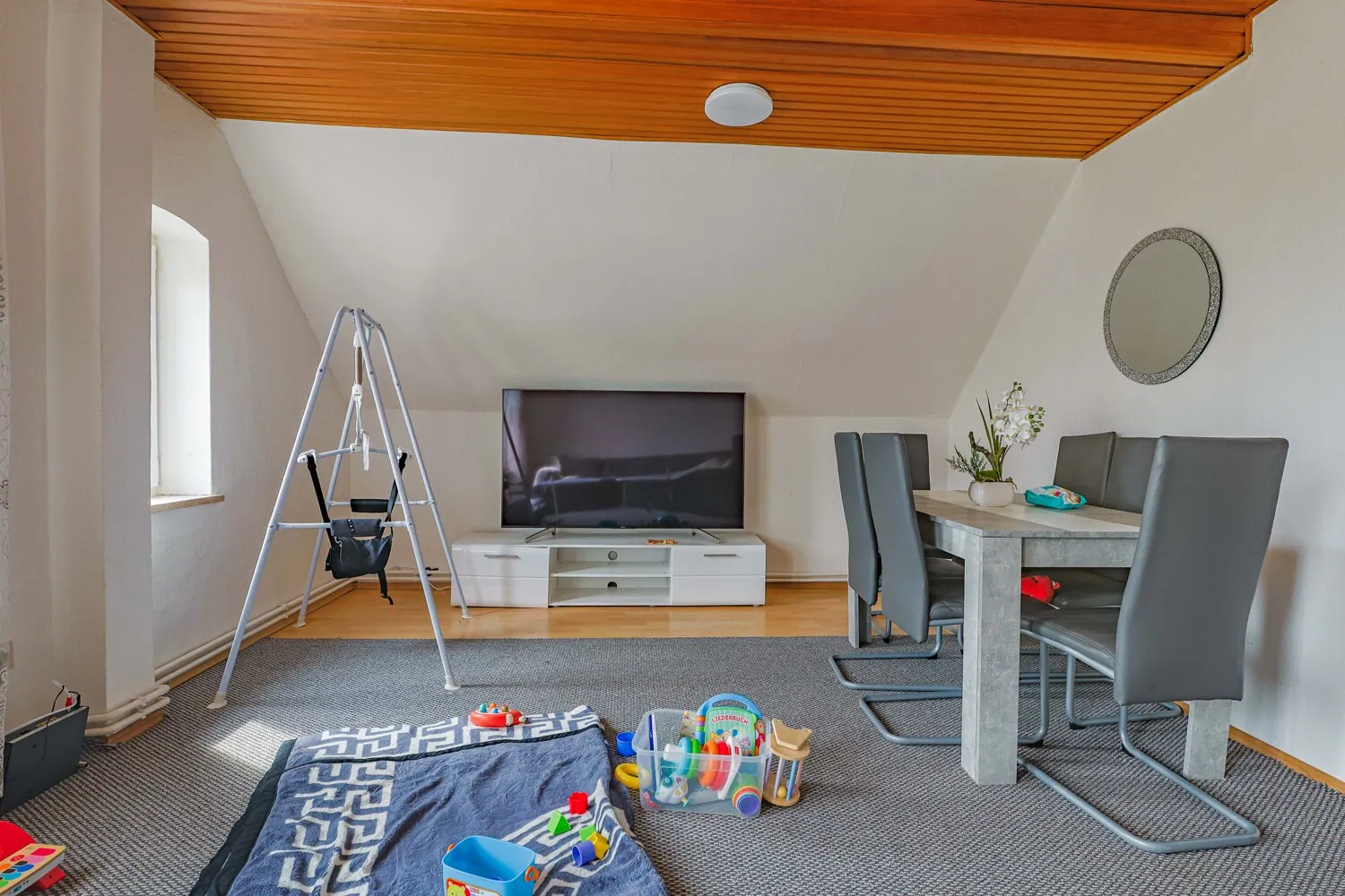 Wohnzimmer DG Ansicht II
