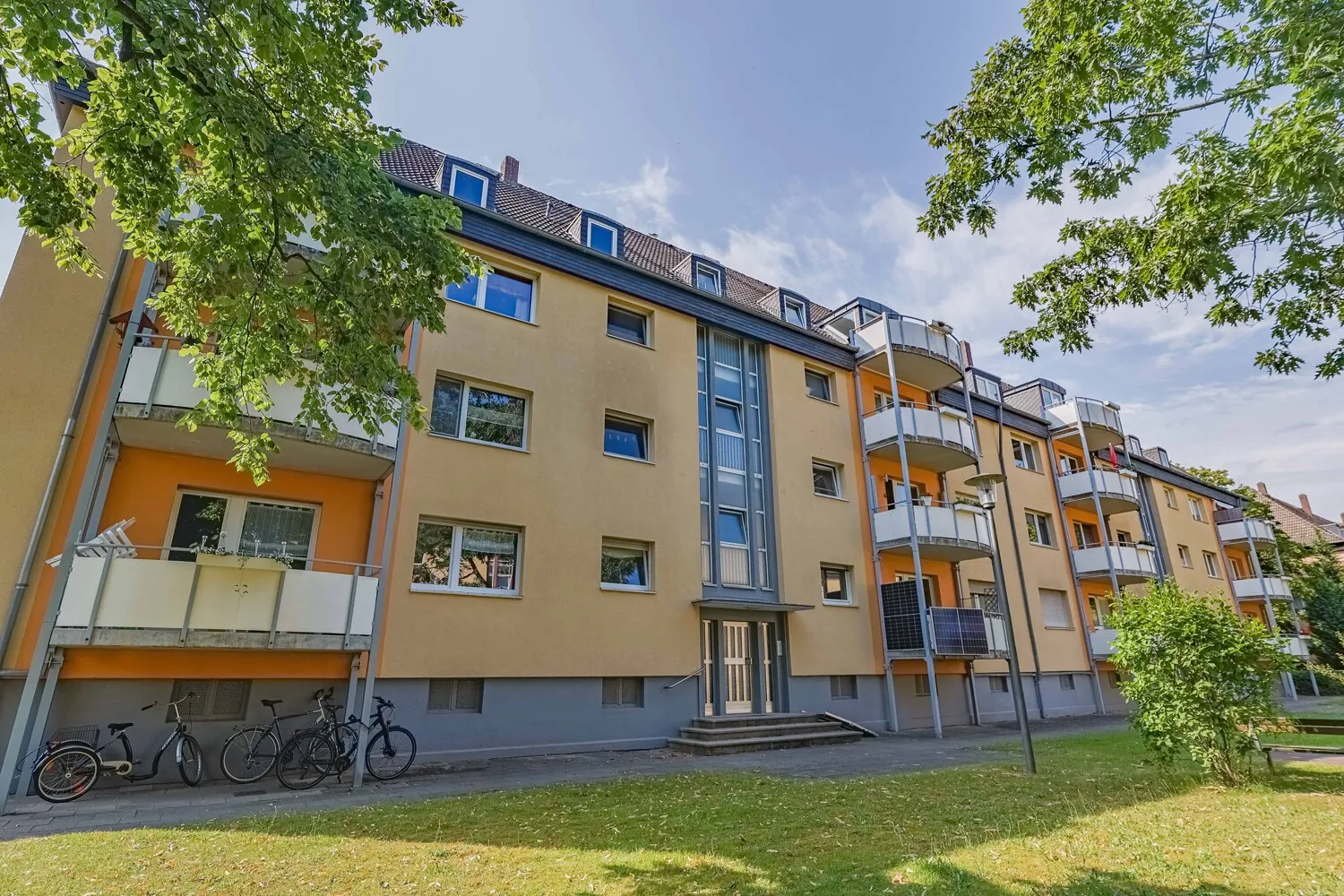 Gebäude Ansicht II