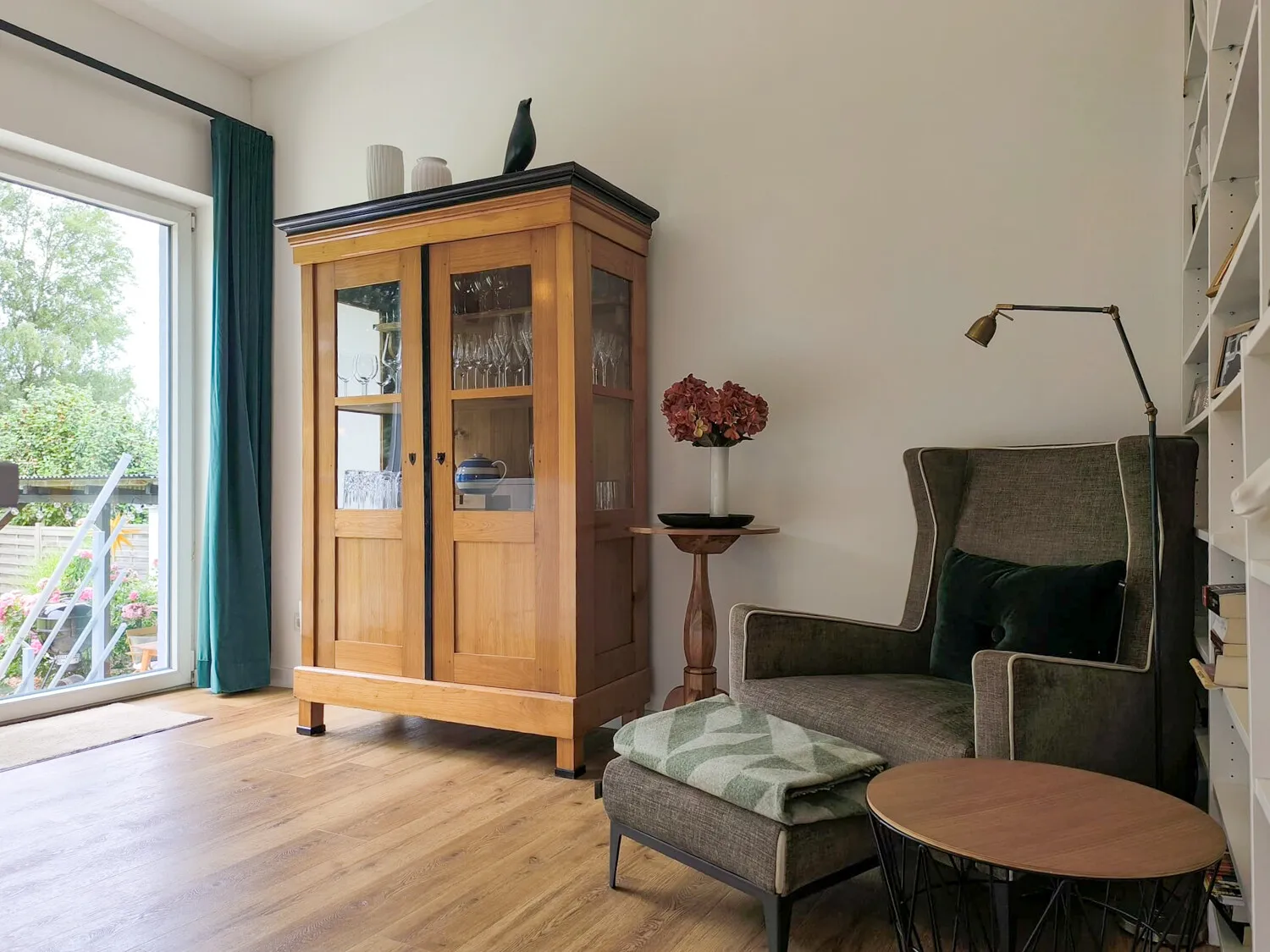 Zimmer mit Zugang zum Hof