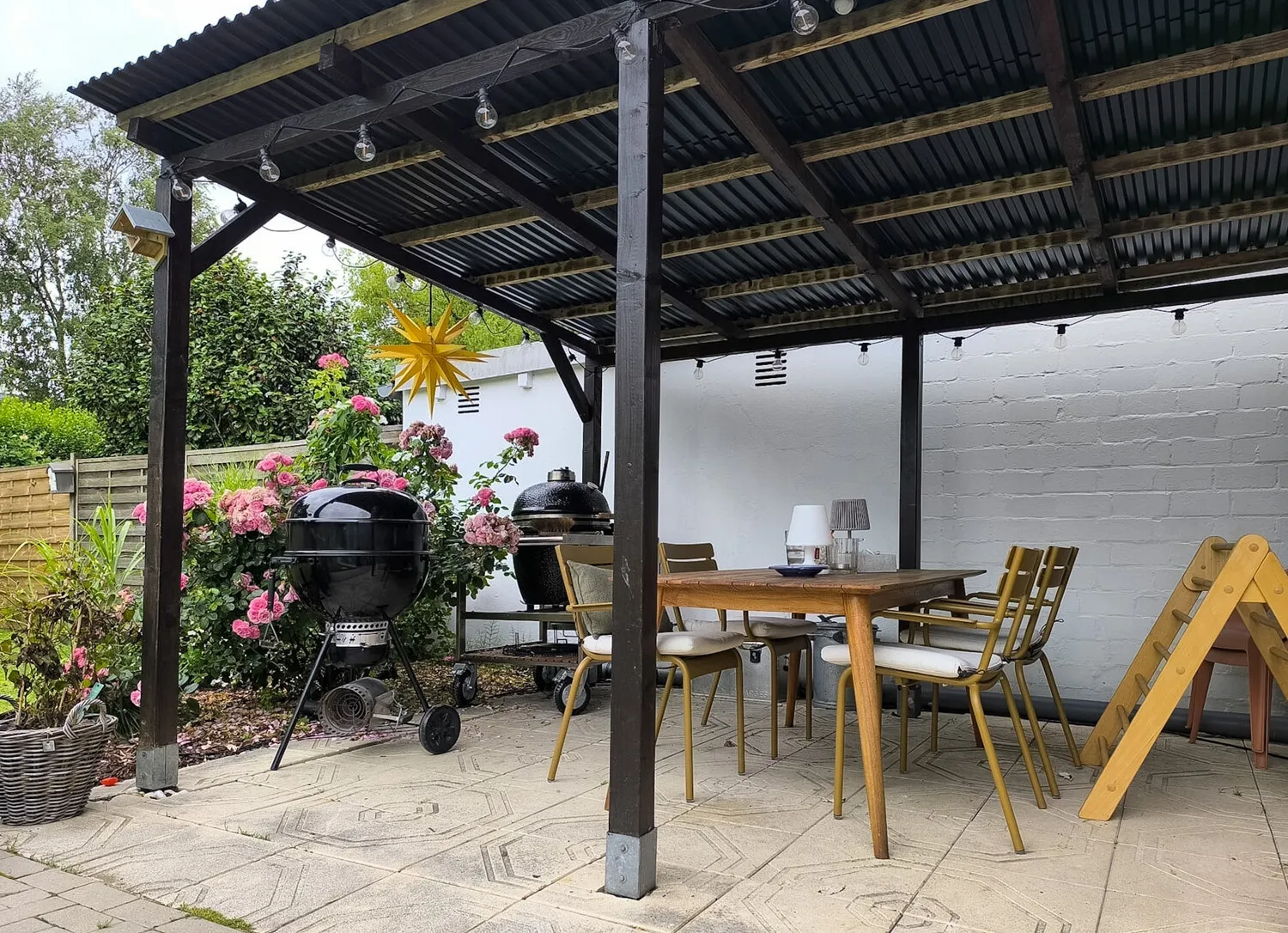 Überdachte Terrasse
