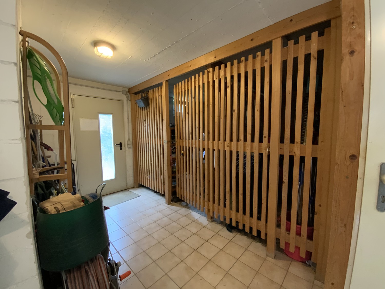 Haus A / Keller mit Seitenausgang