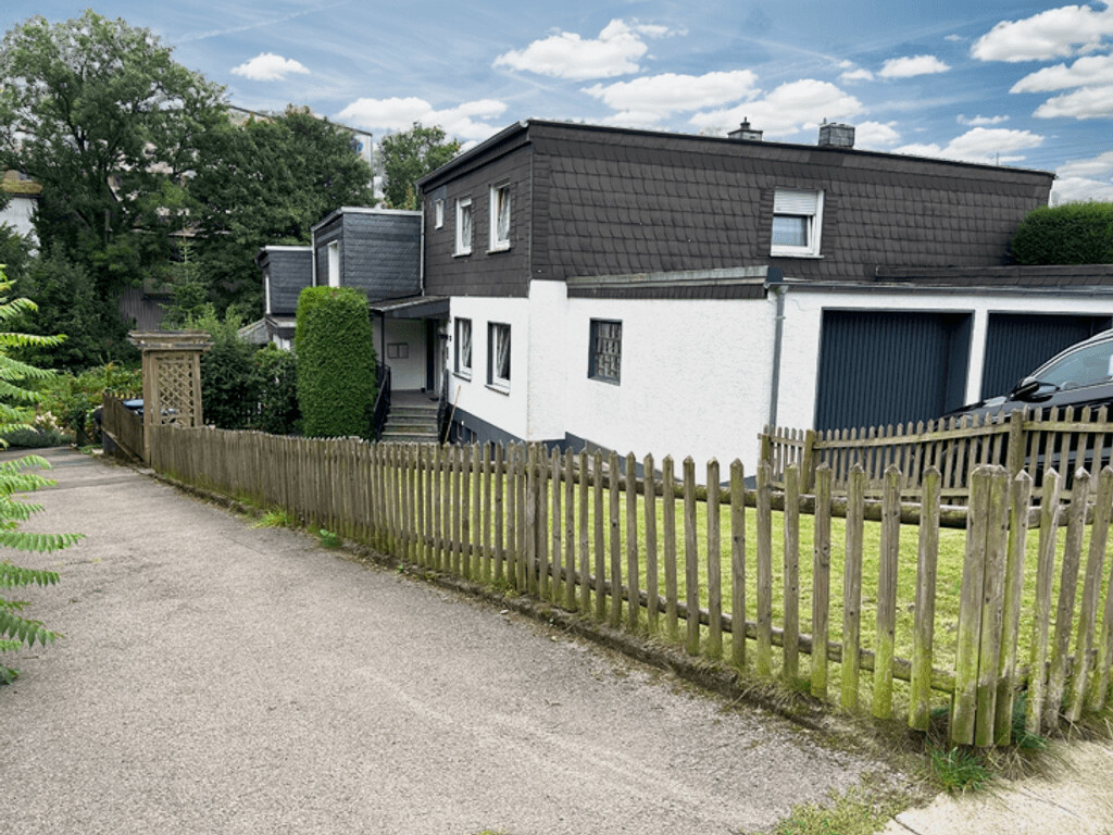 Zweifamilienhaus