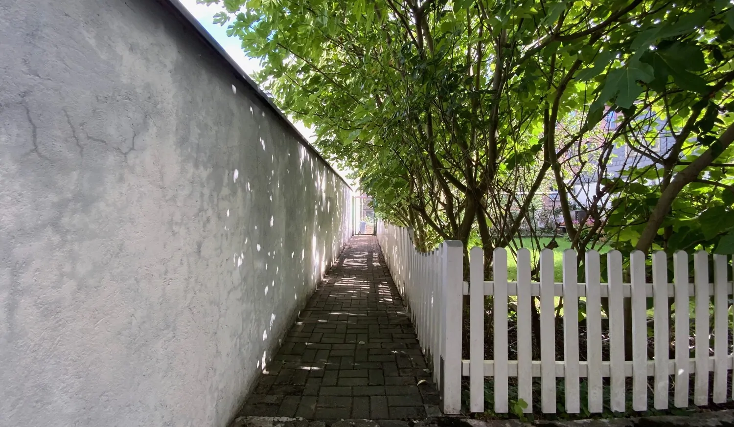 Zugang zum PKW-Stellplatz