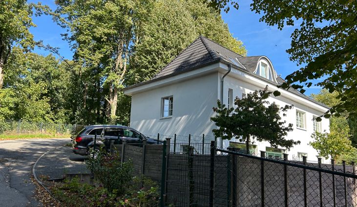 Hausrückseite