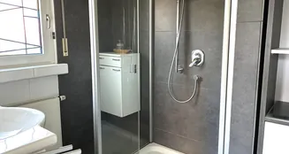 von_poll_real_estate_property_25320020_image_7