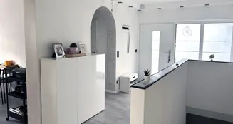 von_poll_real_estate_property_25320019_image_2