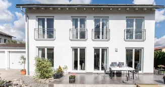 von_poll_real_estate_property_24144007_image_0