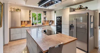 von_poll_real_estate_property_25144006_image_2