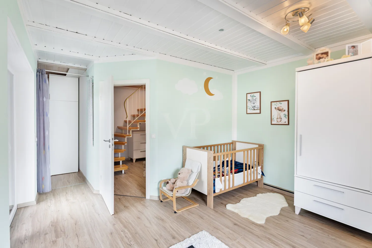 Kinderzimmer mit Loggia