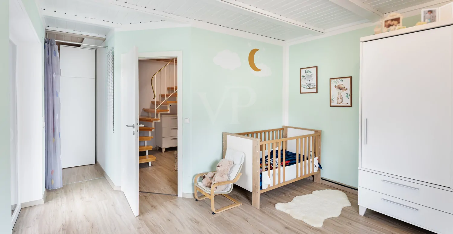 Kinderzimmer mit Loggia