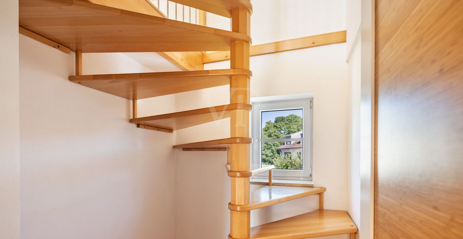 Treppe zum DG