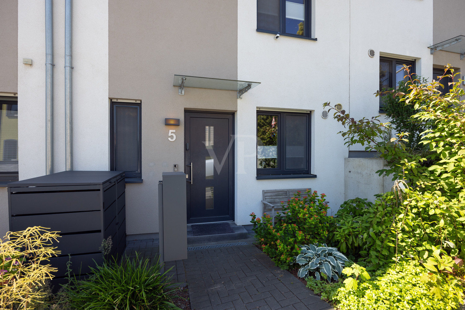 Hausansicht von der Straße