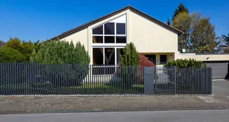 von_poll_real_estate_property_24250392_image_1