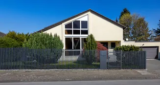 von_poll_real_estate_property_24250392_image_1