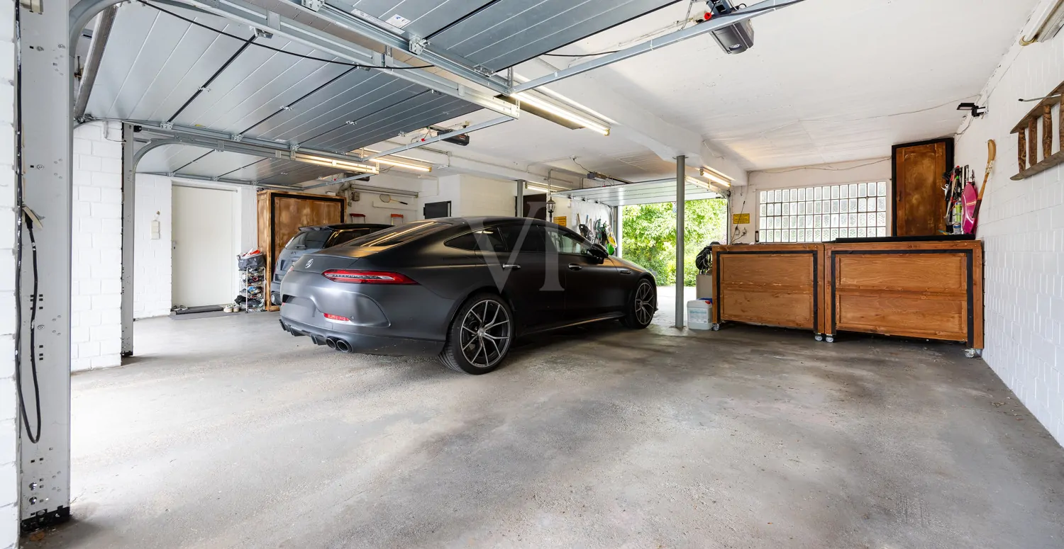 Garagen mit elektrischen Toren