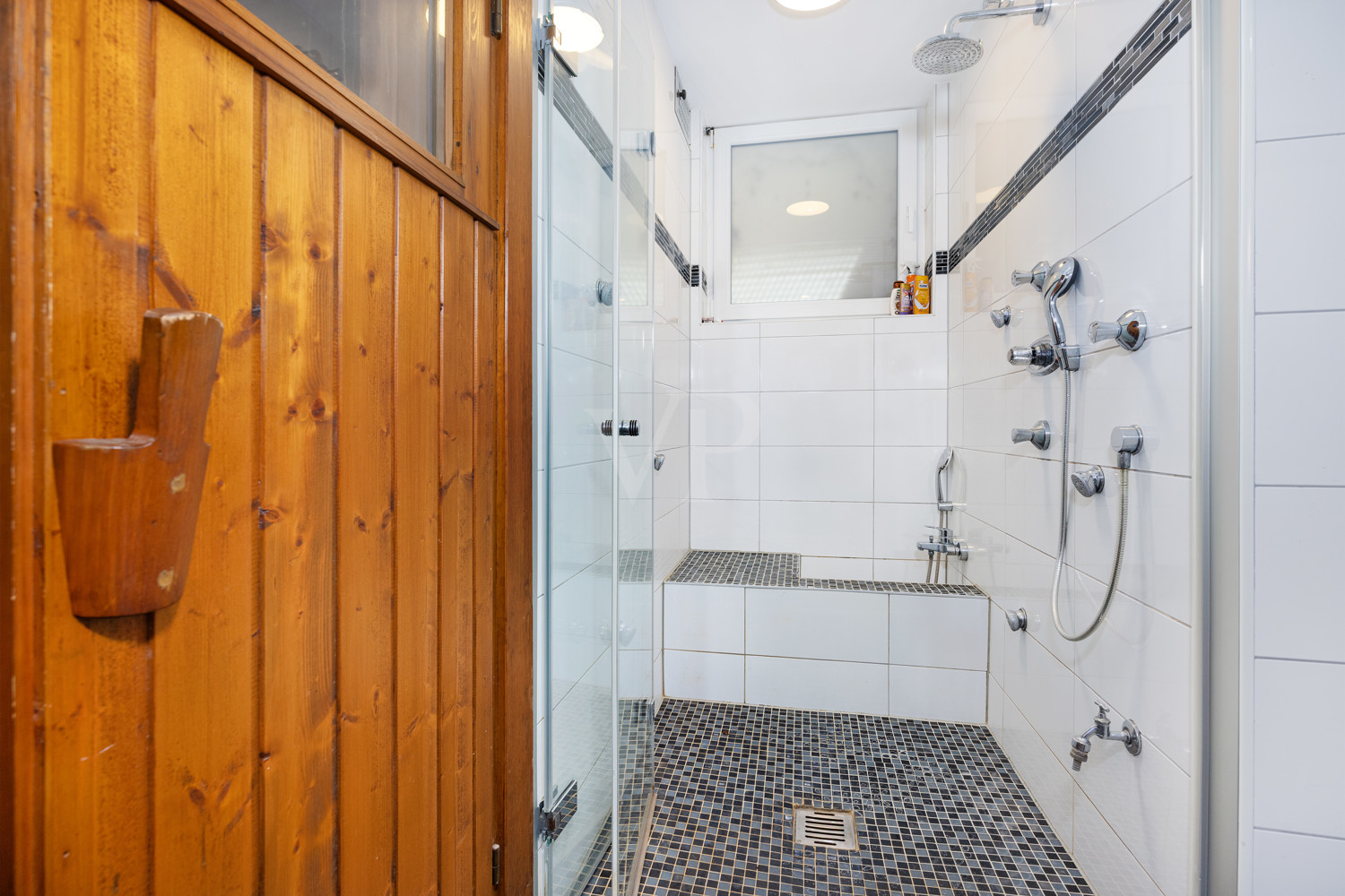 Badezimmer im Kellergeschoss