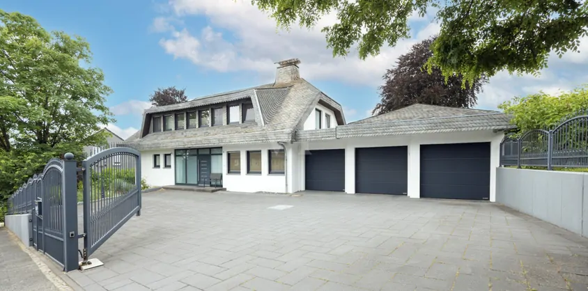 von Poll Immobilien GmbH