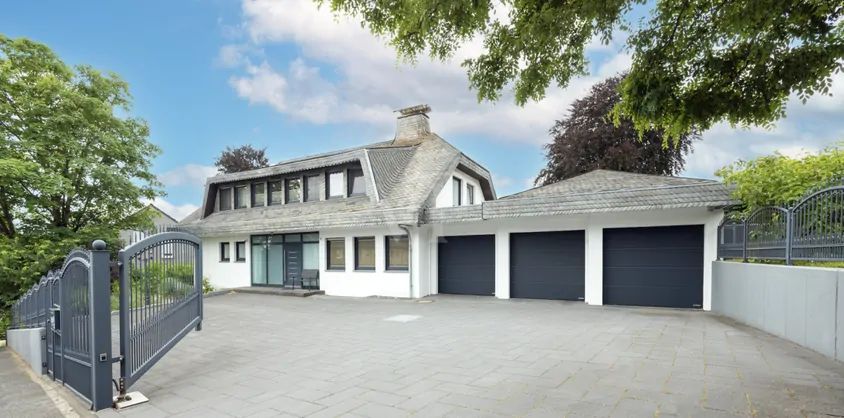 von Poll Immobilien GmbH