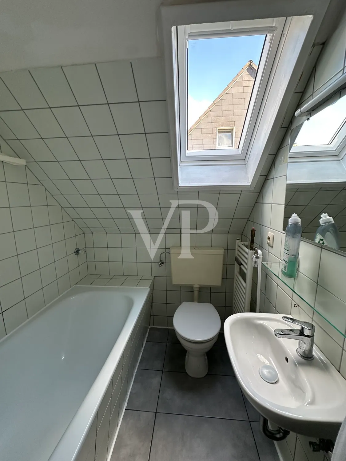 Badezimmer 2.OG links