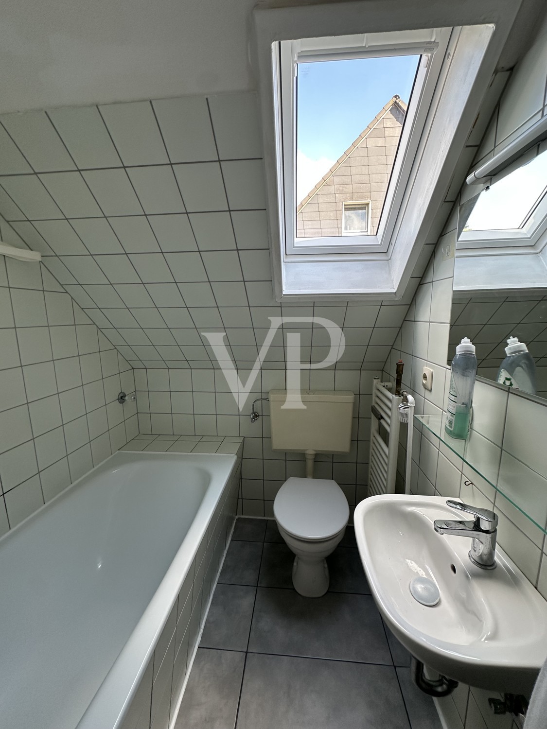 Badezimmer 2.OG links