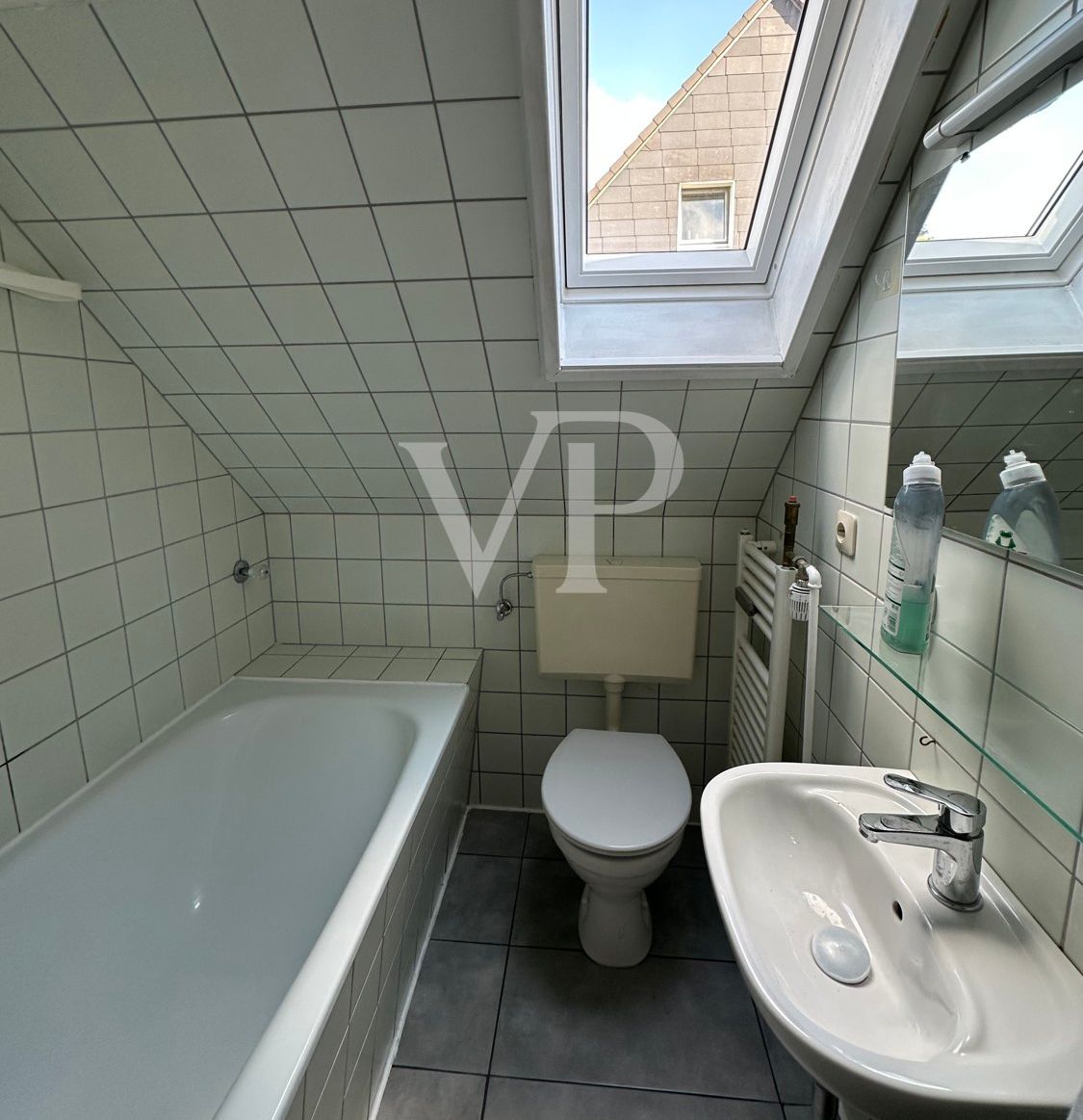 Badezimmer 2.OG links