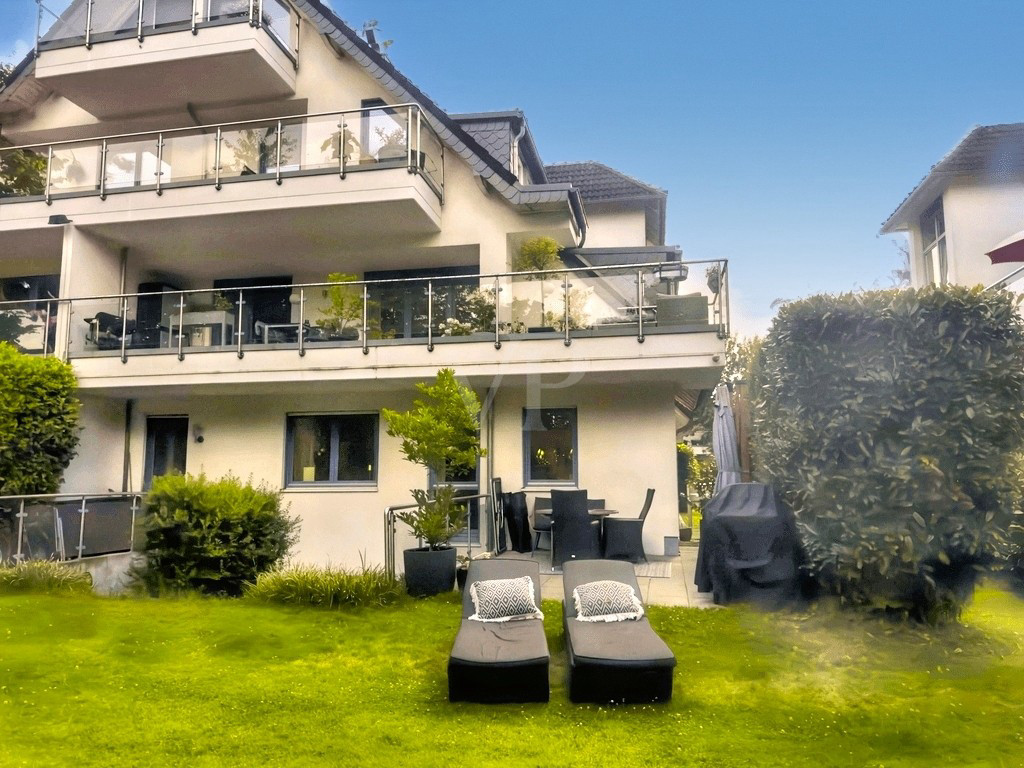 Hausansicht Garten