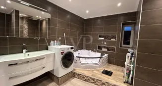 von_poll_real_estate_property_25250031_image_5