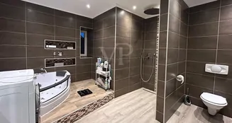 von_poll_real_estate_property_25250031_image_4