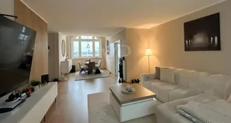 von_poll_real_estate_property_25250033_image_0