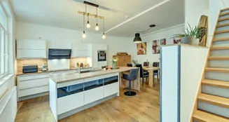 von_poll_real_estate_property_25250041_image_10