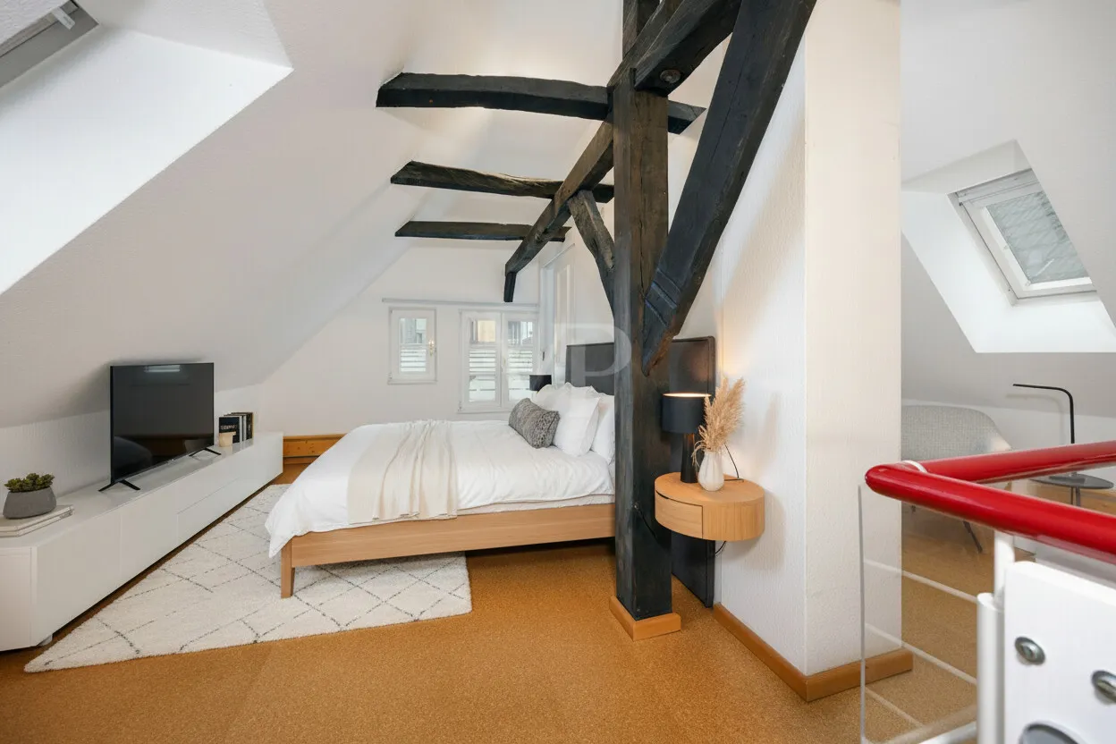 Schlafzimmer DG. KI modifiziert