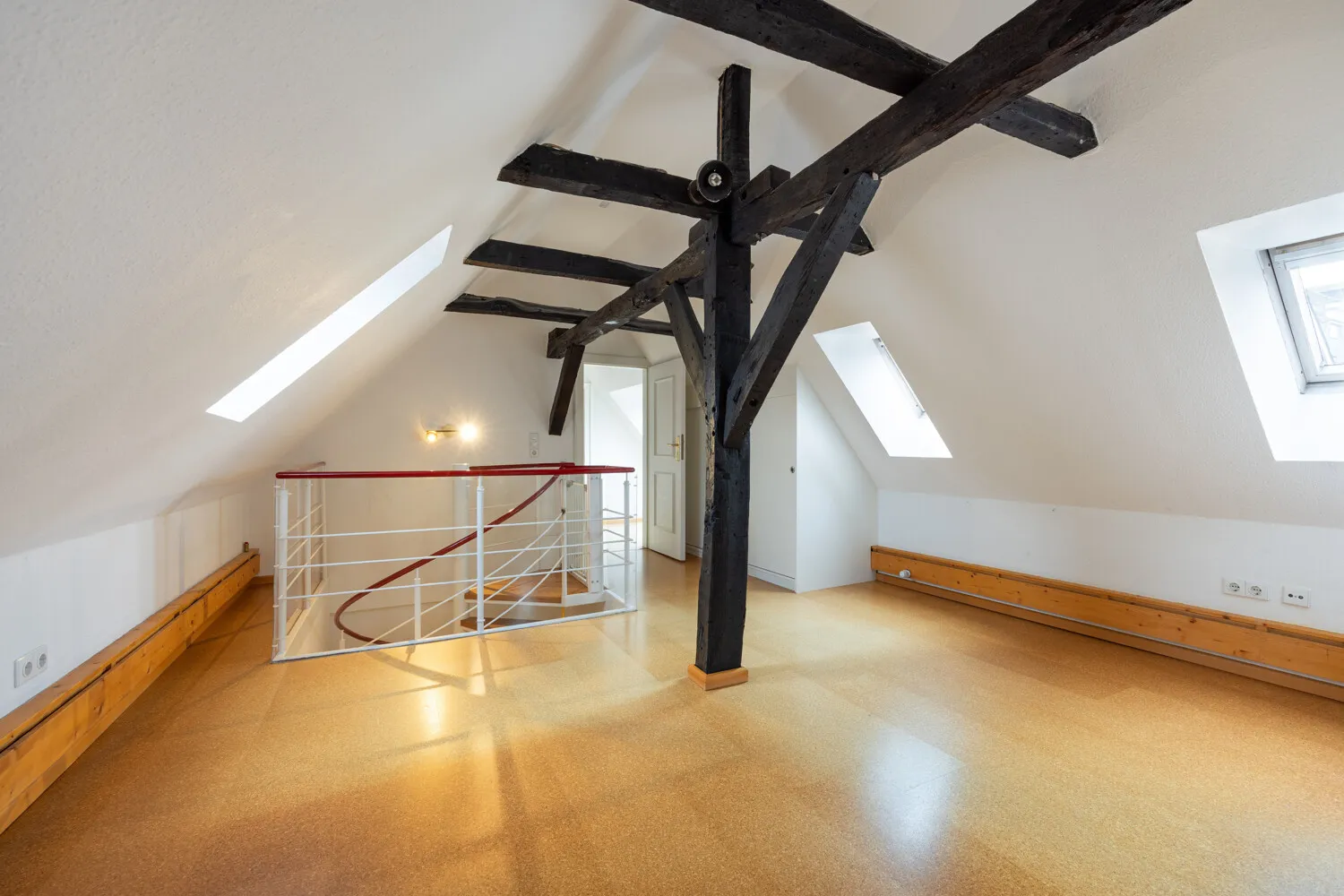 Zweites Schlafzimmer DG.