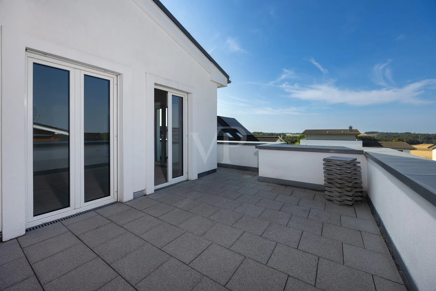 Umlaufende Dachterrasse