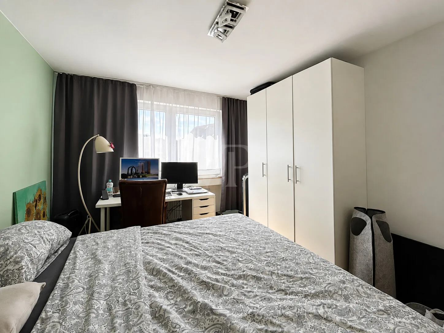 Schlafzimmer 1. OG.