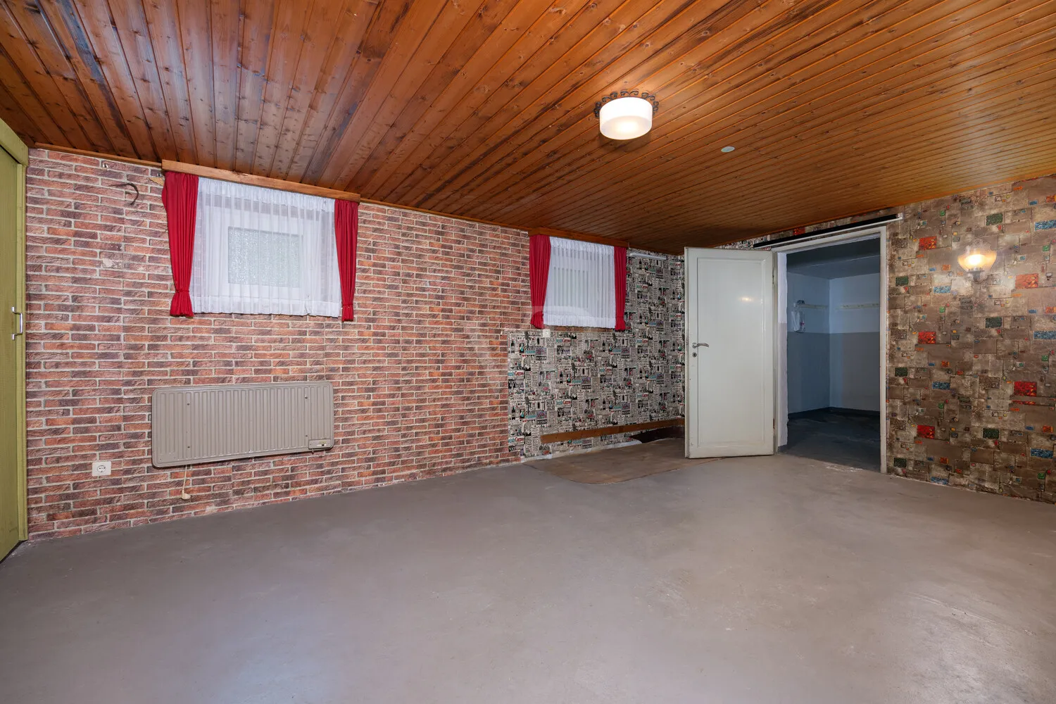 Partyraum im Keller