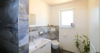 von_poll_real_estate_property_25328122_image_10