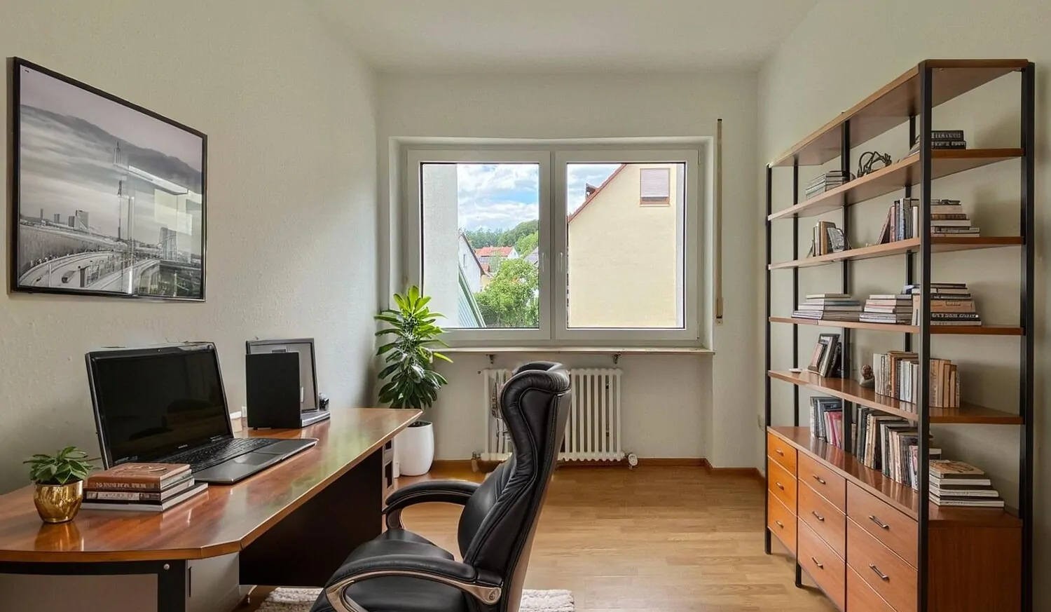 Arbeitszimmer (KI-Bild)